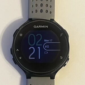 Garmin Forerunner 235